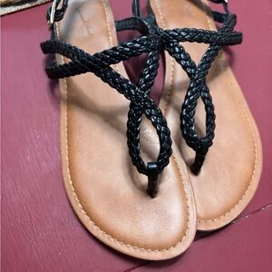 Universal Thread Goods Co. Sandals - Size 7.5